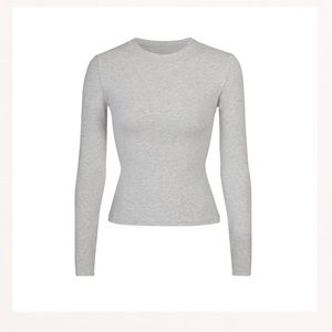 SOLD NEVER BEFORE WORN Skims heather grey long sleeve shirt